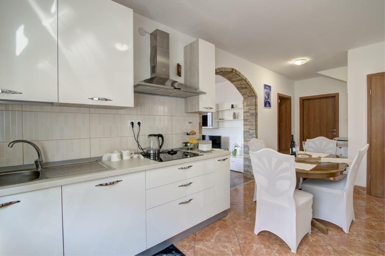 Apartment Senia Zengg Kültér fotó