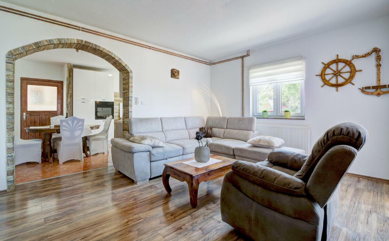 Apartment Senia Zengg Kültér fotó